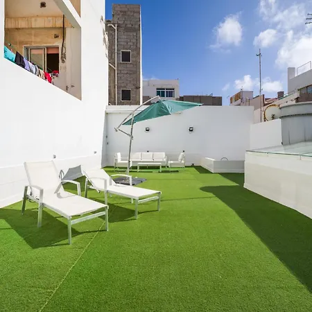 Beachfront Family With Terrace Сasa de vacaciones
